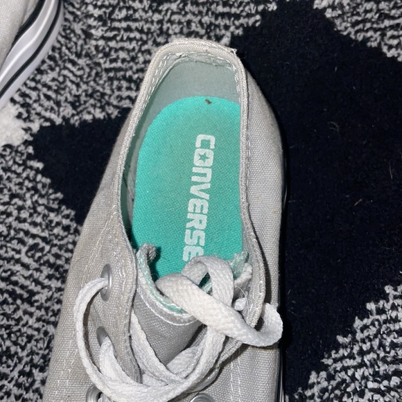 CONVERSE, great condition. never worn - Picture 2 of 3